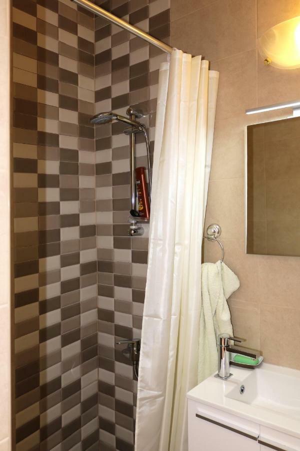 5 Minute Walk From Malta Airport Villa Gudja ภายนอก รูปภาพ